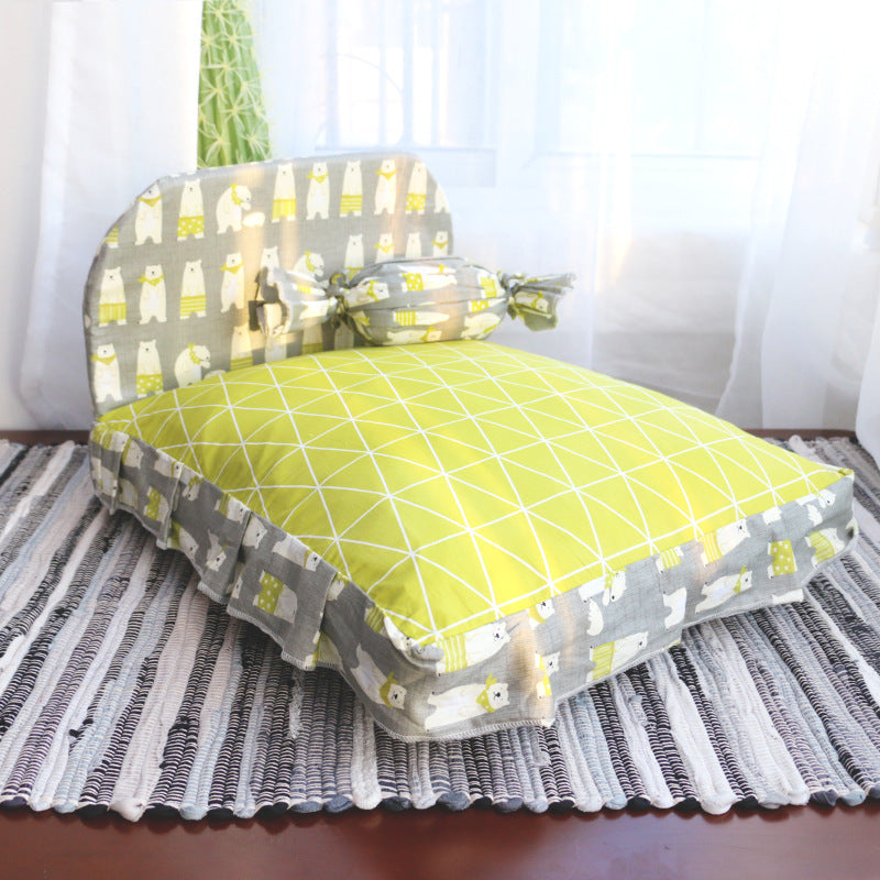 Teddy Small Dog Pet Bed: A Cozy Retreat for Your Furry Friend