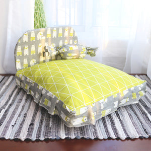Teddy Small Dog Pet Bed: A Cozy Retreat for Your Furry Friend